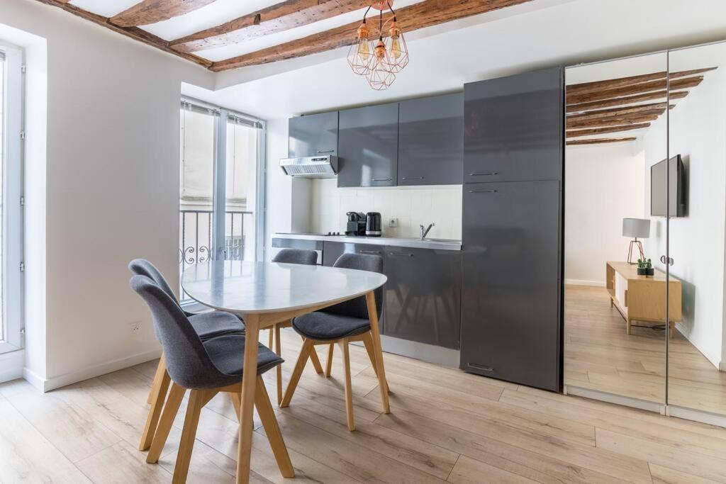 Appartement Grands Boulevards - 11 -