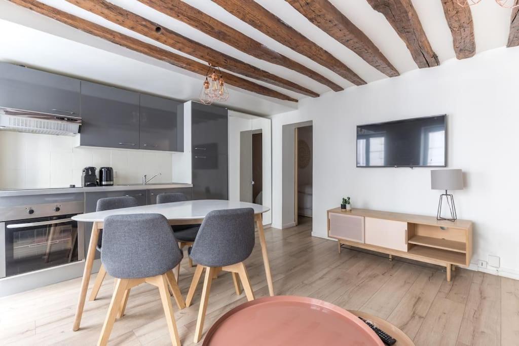 Appartement Grands Boulevards - 11 - *